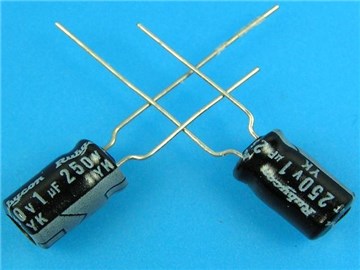 ELYT 1/250V   kondenzátor elektrolytický 1uF/250V - 85° radiální
