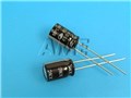 ELYT 1/450V - 105   kondenzátor elektrolytický 1uF/450V - 105° radiální