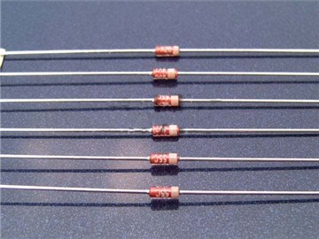 ZD  12V 0.5W   zenerova dioda