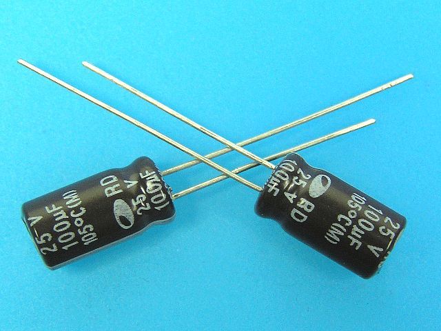 100uF/25V - 105°C Samwha RD kondenzátor elektrolytický