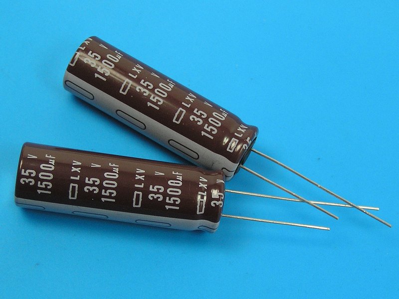1500uF/35V - 105°C Nippon  LXV kondenzátor elektrolytický, low ESR, high ripple current
