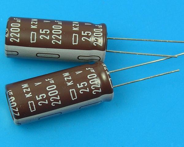 2200uF/25V - 105°C Nippon  KZM kondenzátor elektrolytický, low ESR, long life, high ripple current typ 2