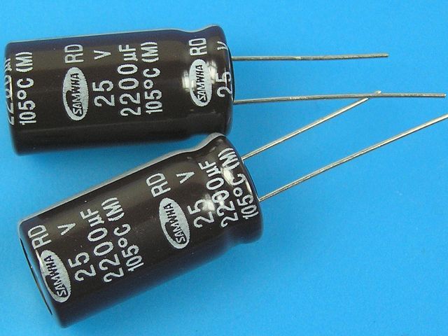 2200uF/25V - 105°C Samwha RD   kondenzátor elektrolytický