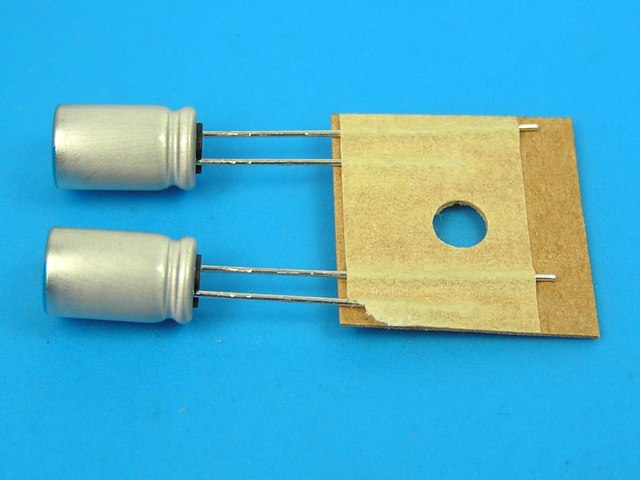 68uF/10V - 105°C Nippon PSA kondenzátor elektrolytický polymerový, super low ESR, high ripple current