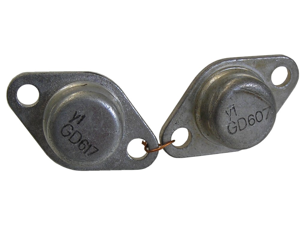 GD607 + GD617  pár pro NF výkonové zesilovače