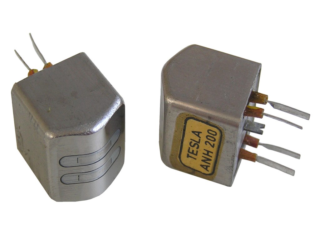 Hlava ANH200 čtyřstopá záznamová / záznamová hlava pro kotoučové magnetofony Tesla