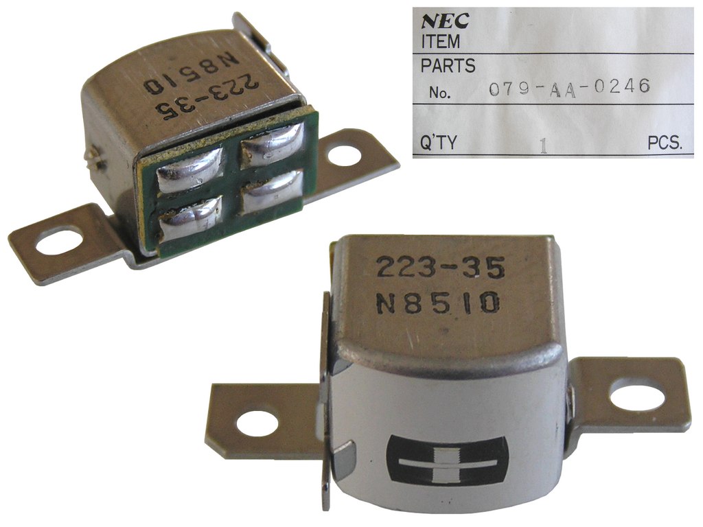 Hlava stereo 210 ohm NEC 079-AA-0246 / 223-35 / N8510, krátká montáž. kazetové magnetofony