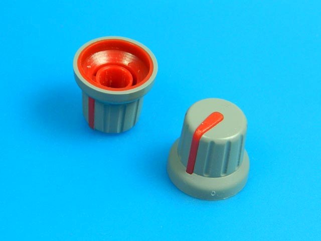 Knoflík na potenciometr oska 6mm miniaturní s ukazovatelem GMN-4SRD 