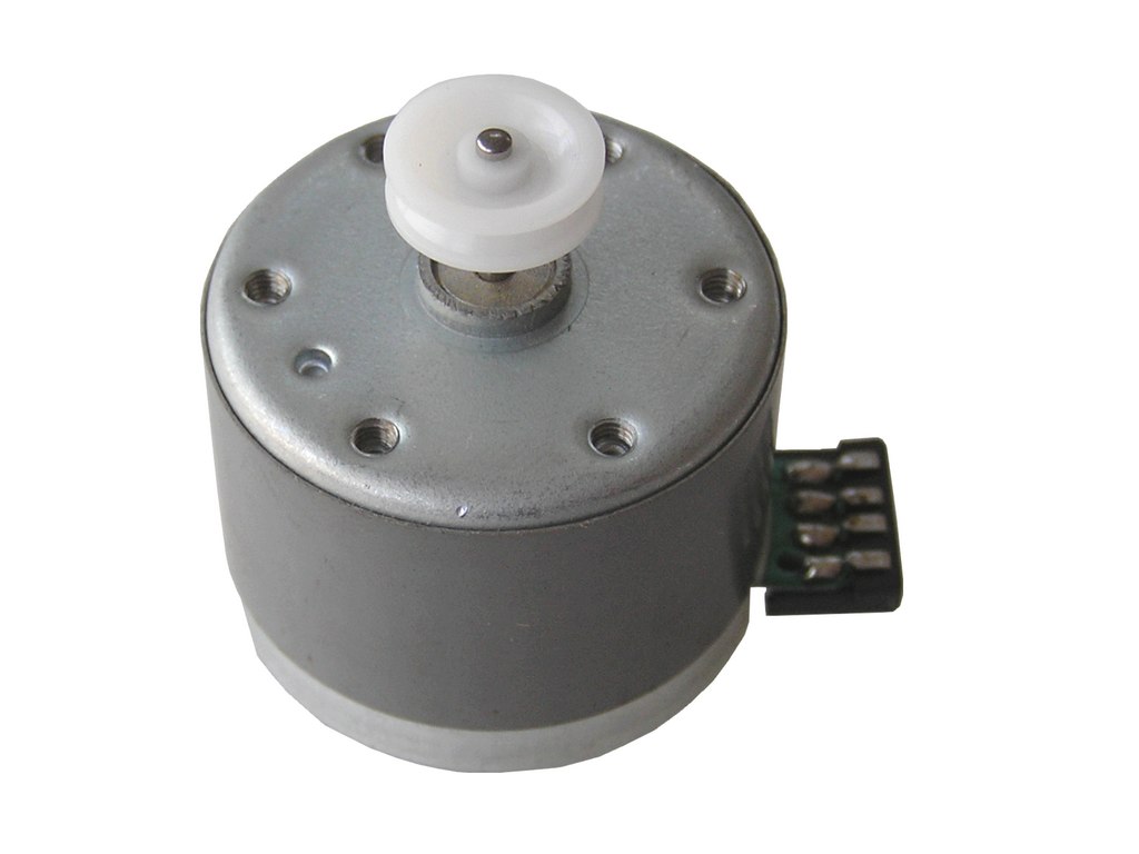 Motor magnetofonu 12V  CCW levotočivý Mitsumi / Sharpi MMA-6B2LWIKX dvourychlostní