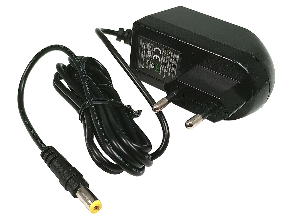 Napaječ univerzální impulzní 12V / 2.0A, konektor 5.5x2.1mm