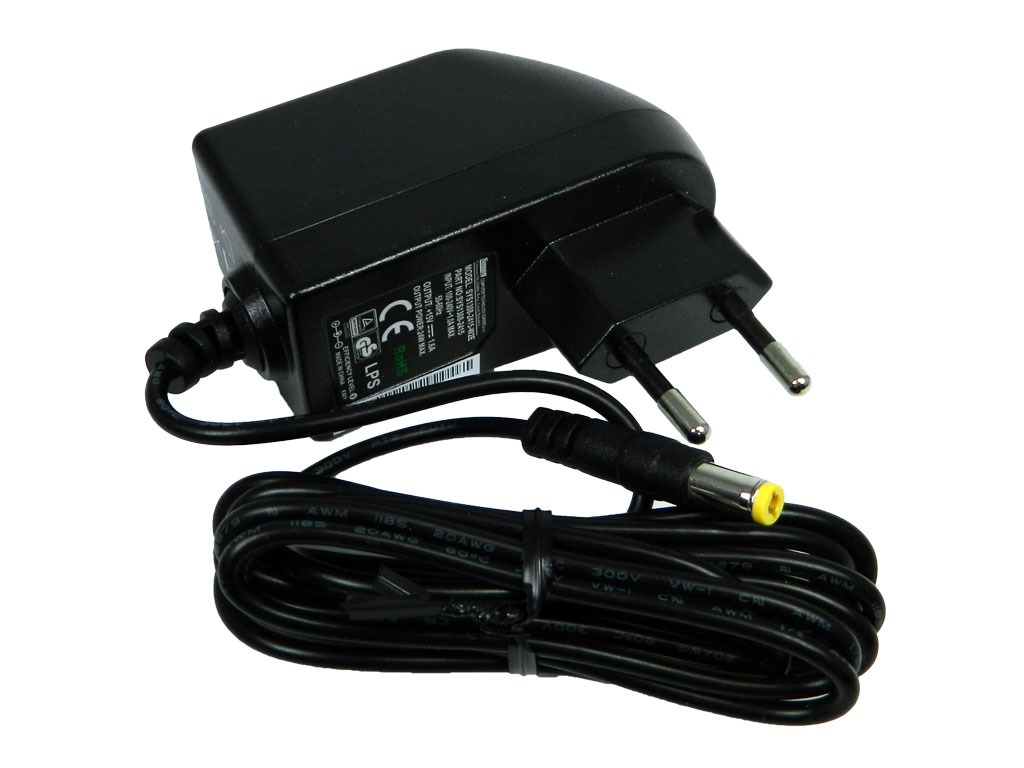 Napaječ univerzální impulzní 15V / 1,6A, konektor 5.5x2.1mm