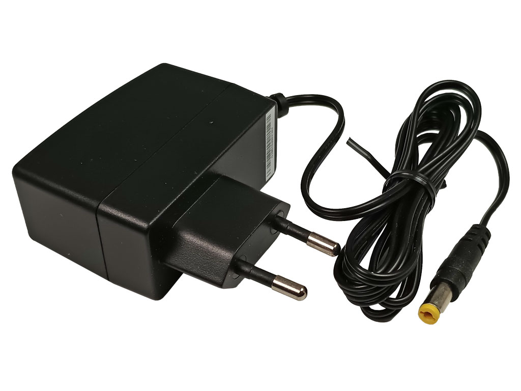 Napaječ univerzální impulzní 6V / 1.0A, konektor 5.5x2.1mm