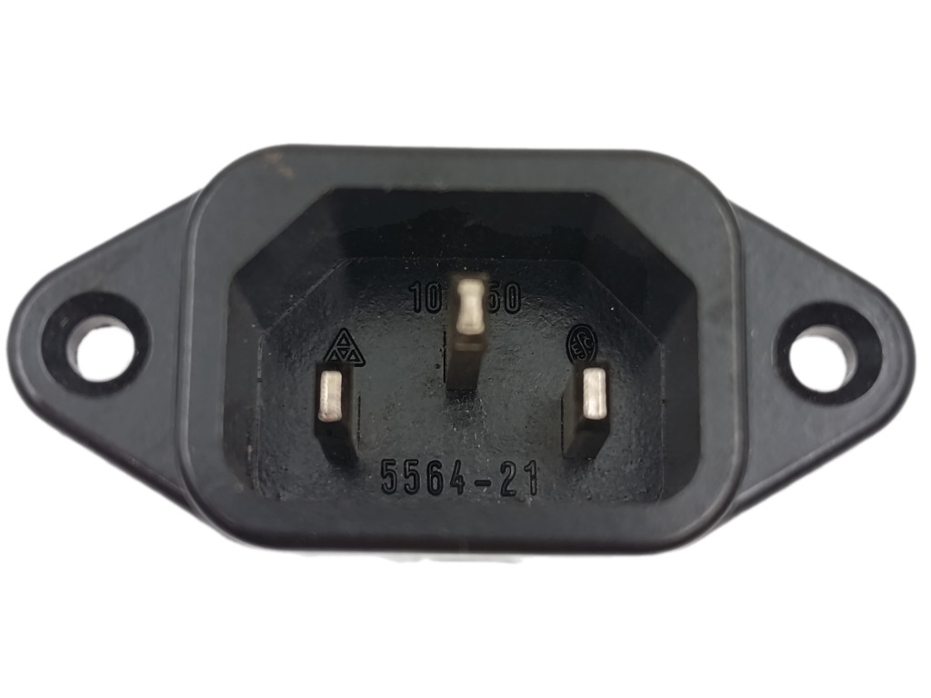 Napájecí konektor / zásuvka 10A 250V