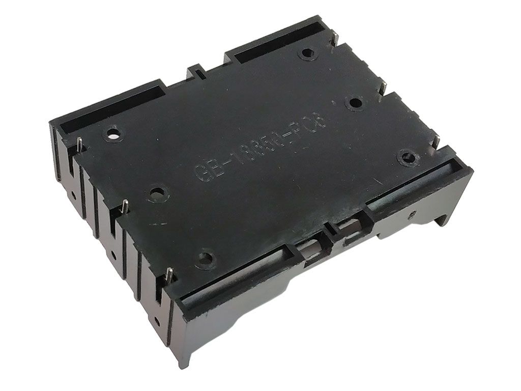 Pouzdro na baterie 3x 18650 vedle sebe samosatné vývody do plošného spoje