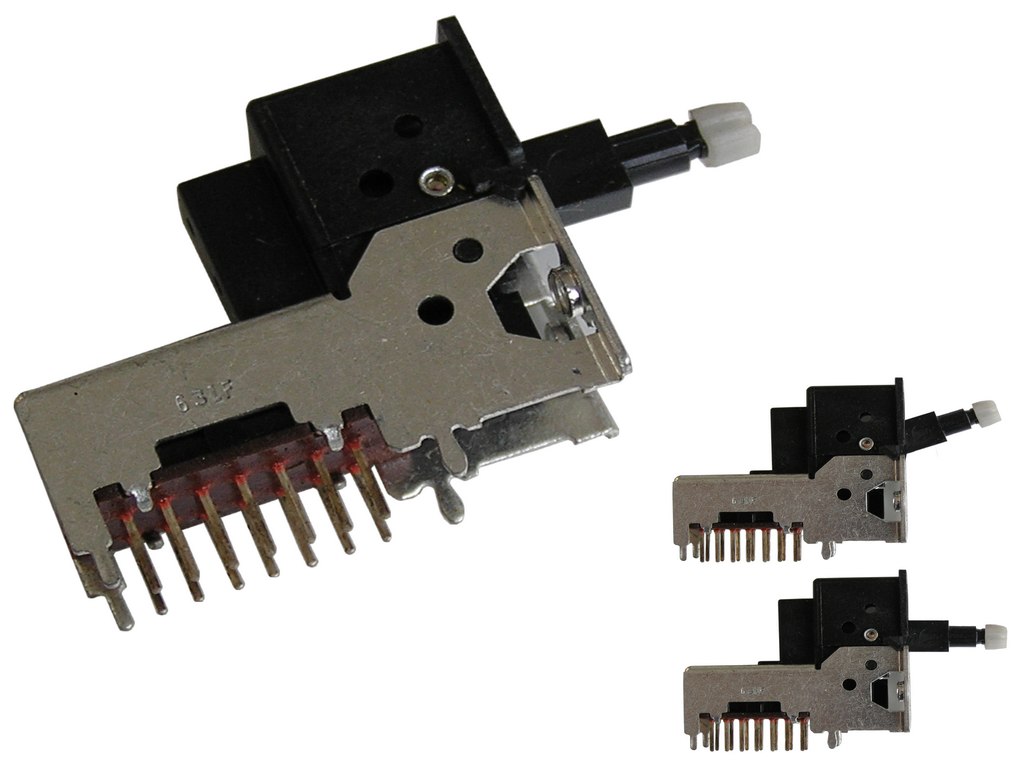 Přepínač radiomagnetofonu dvoupolohový 4 sekce, 2 x 7 pin, výrobce ALPS