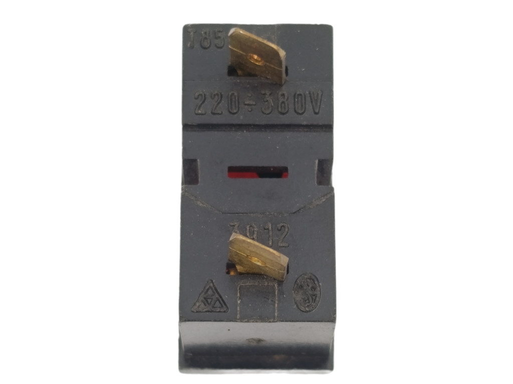 Signální světlo - červené, vestavné