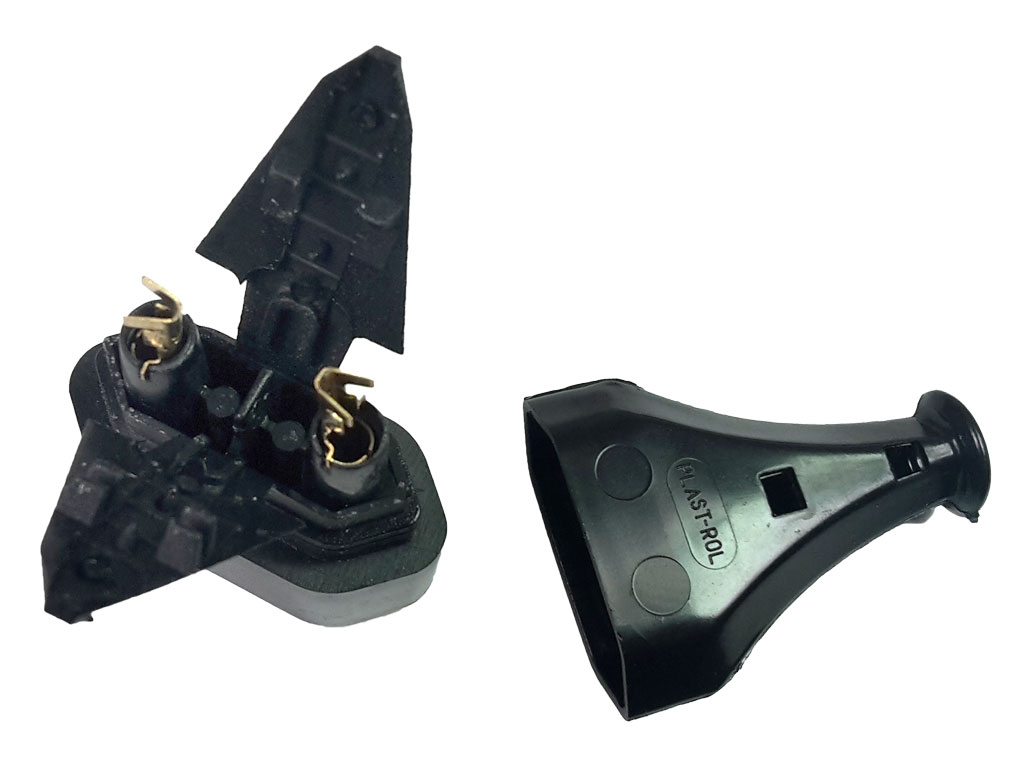 Síťová zásuvka 2pólová na kabel, plochá, 250VAC/2,5A, černá, GN-11