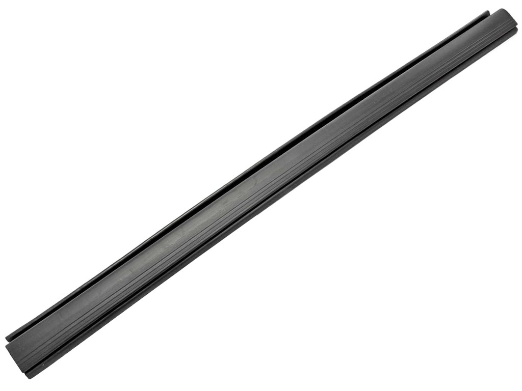 Těsnění dveří myčky, spodní 482000023296 WHIRLPOOL / INDESIT, originál