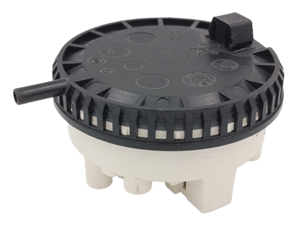 Tlakový spínač 85/15 108/87 mbar CL30000967 – Classeq H857