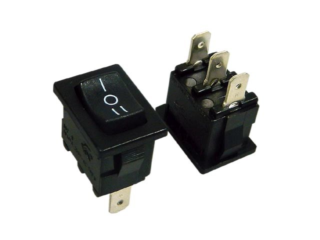 Vypínač kolébkový malý  ARCOLECTRIC H8620VBAAC černý ON-OFF-ON 